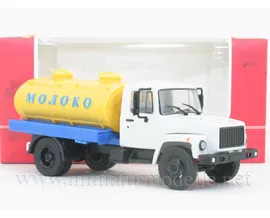 1:43 ГАЗ 3307 цистерна для молока Г6 ОТА 4,2