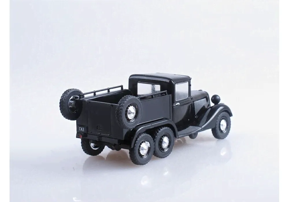 Масштабная модель 1:43 Автолегенды СССР №113, ГАЗ-21 (модель)-0