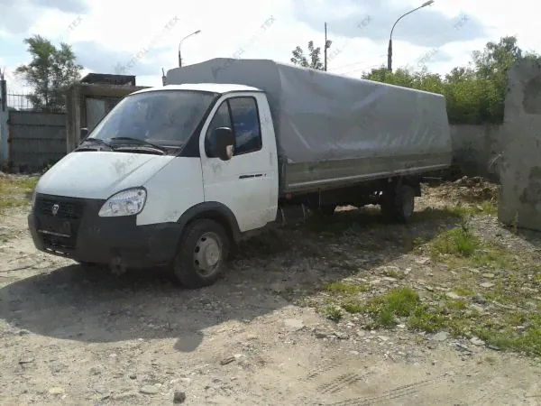 ГАЗ-3302 Газель Бизнес бортовая с двигателем УМЗ-4216 или дизелем Cummins-2
